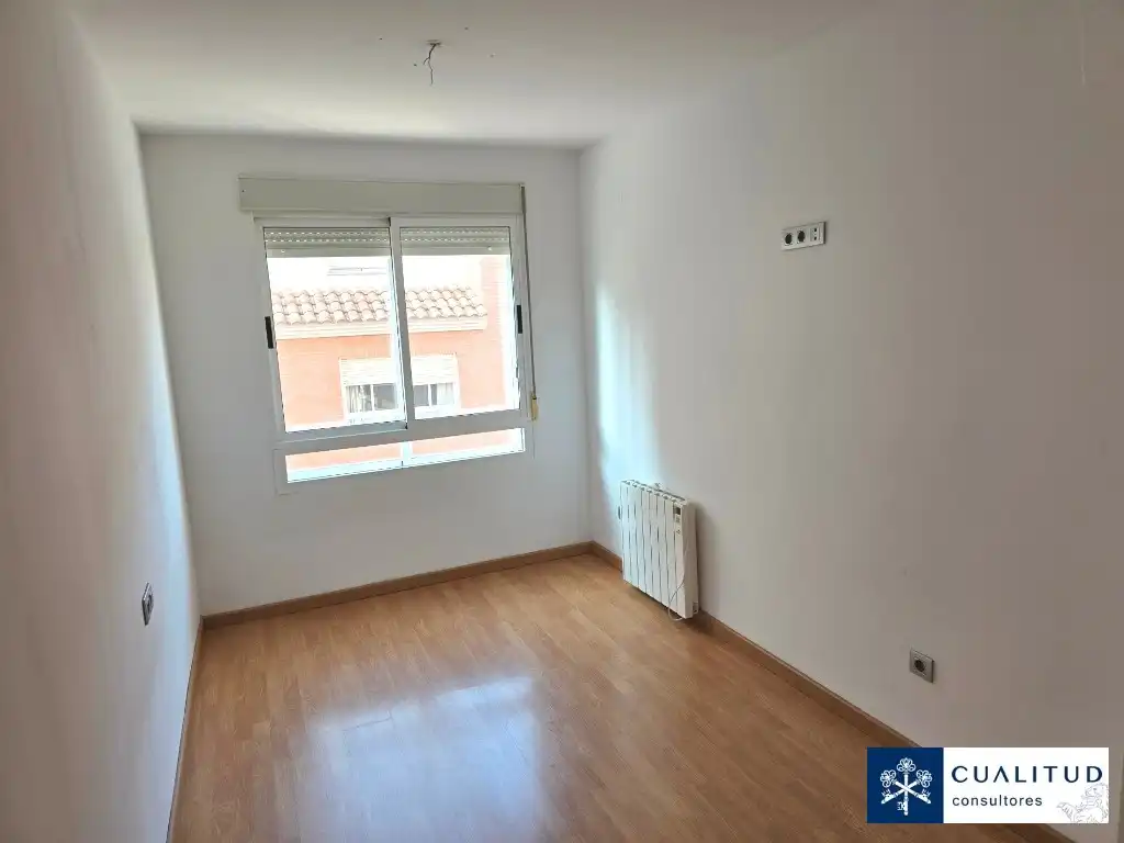 Habitación de Piso en venta en Vila-real con Aire acondicionado, Parquet y Terraza