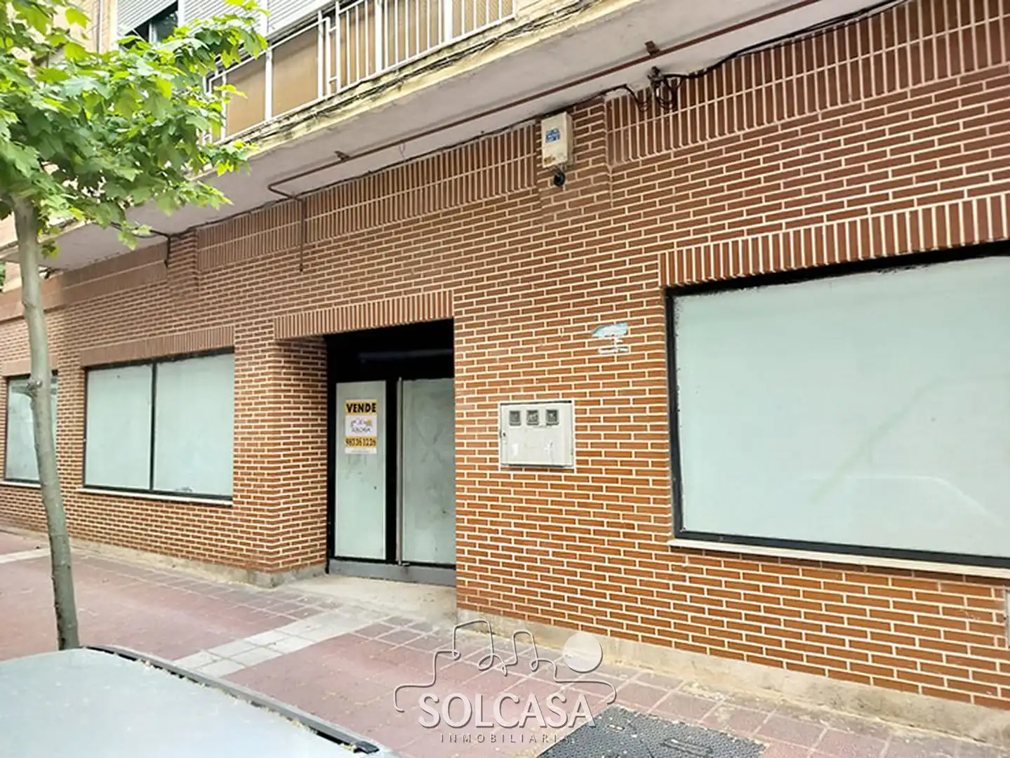 Local comercial en venda a Calle Villanubla 4