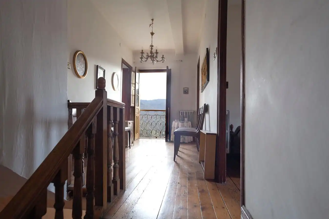 Casa o xalet en venda en Oviedo  amb Terrassa i Balcó