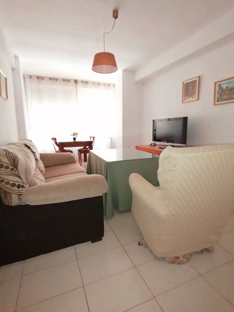Wohnzimmer von Wohnung zur Miete in Granada mit Möbliert und Waschmaschine