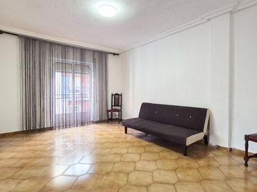 Appartamento con balcone in vendita a Garrido