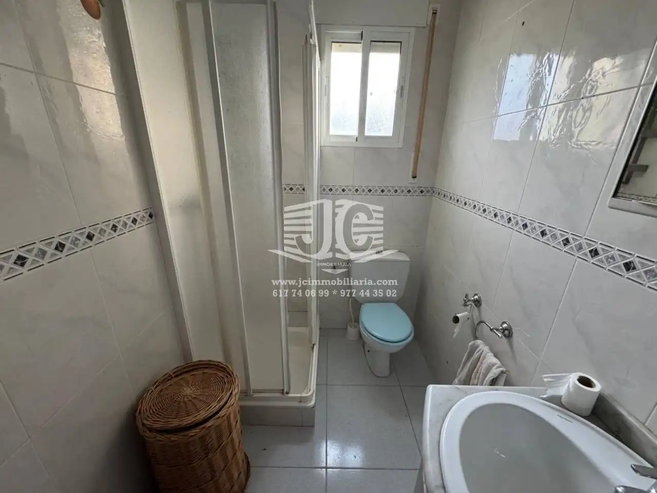 Bathroom of Houses for sale in Tortosa  with Air Conditioner, Private garden and Terrace