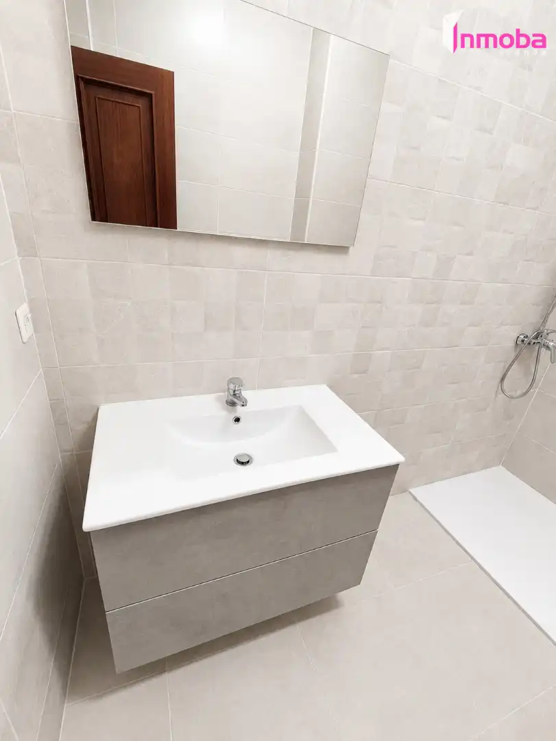 Baño de Piso en venta en Aranda de Duero con Calefacción, Parquet y Terraza