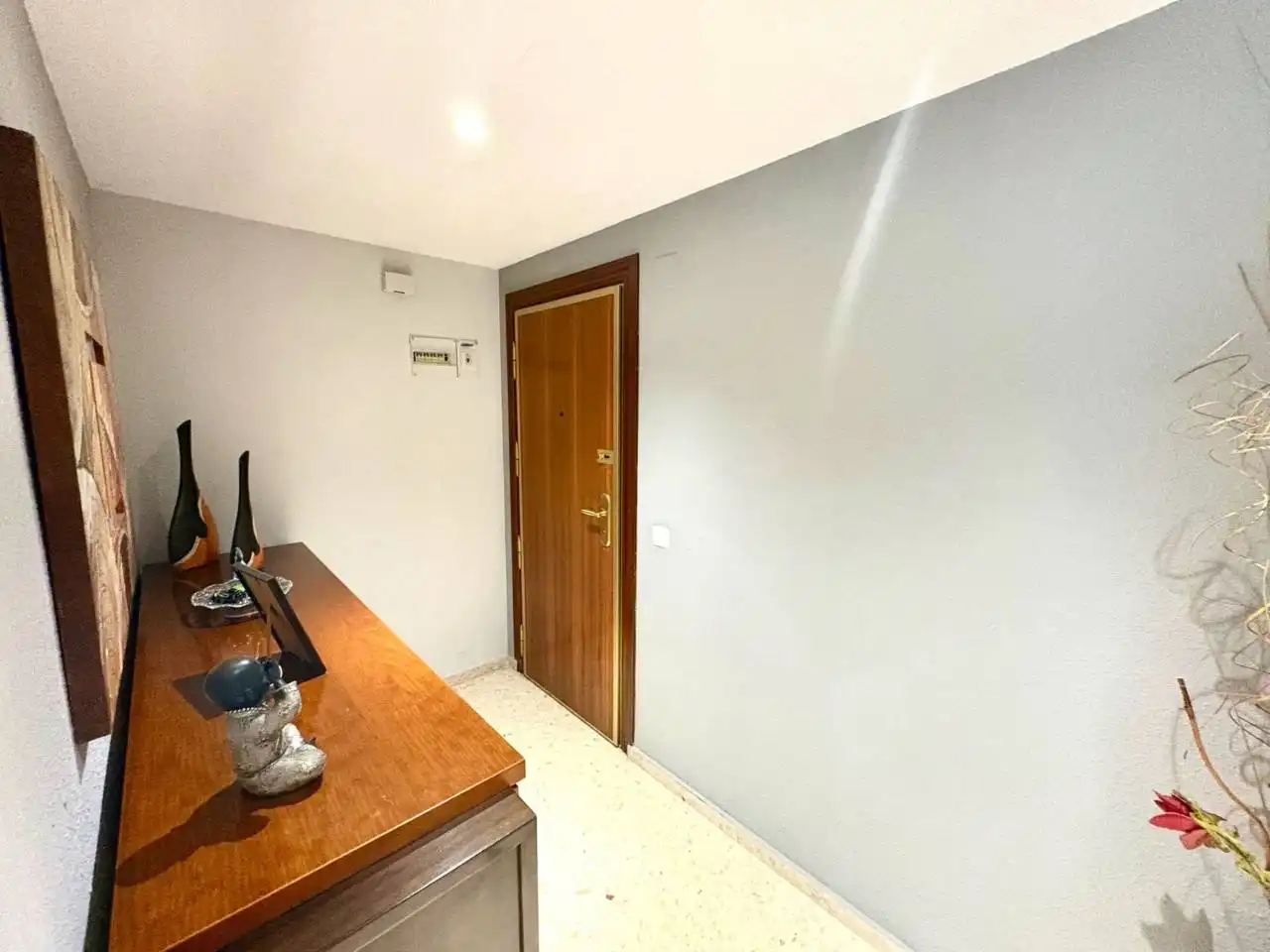 Wohnung zum Verkauf in Alicante / Alacant mit Klimaanlage, Balkon und Gemeinschaftspool
