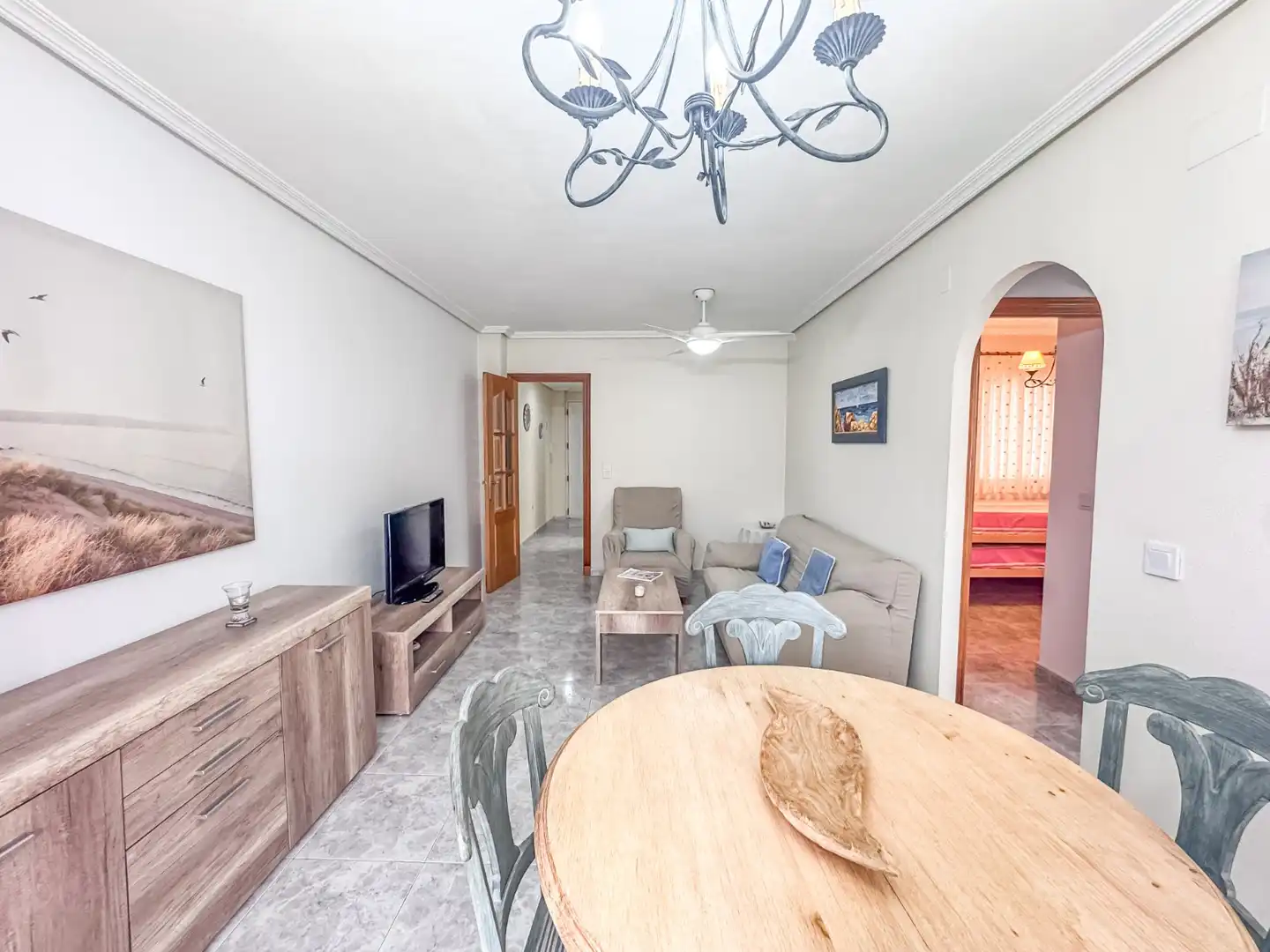 Sala de estar de Apartamento de alquiler en Santa Pola con Terraza, Piscina y Amueblado