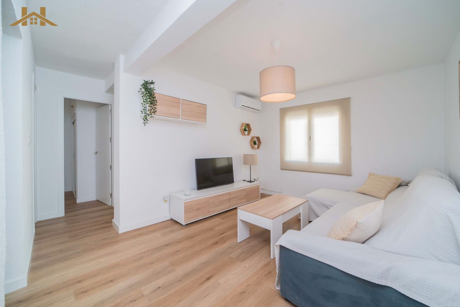Living room of Flat for sale in Villaviciosa de Odón  with Air Conditioner, Furnished and Oven
