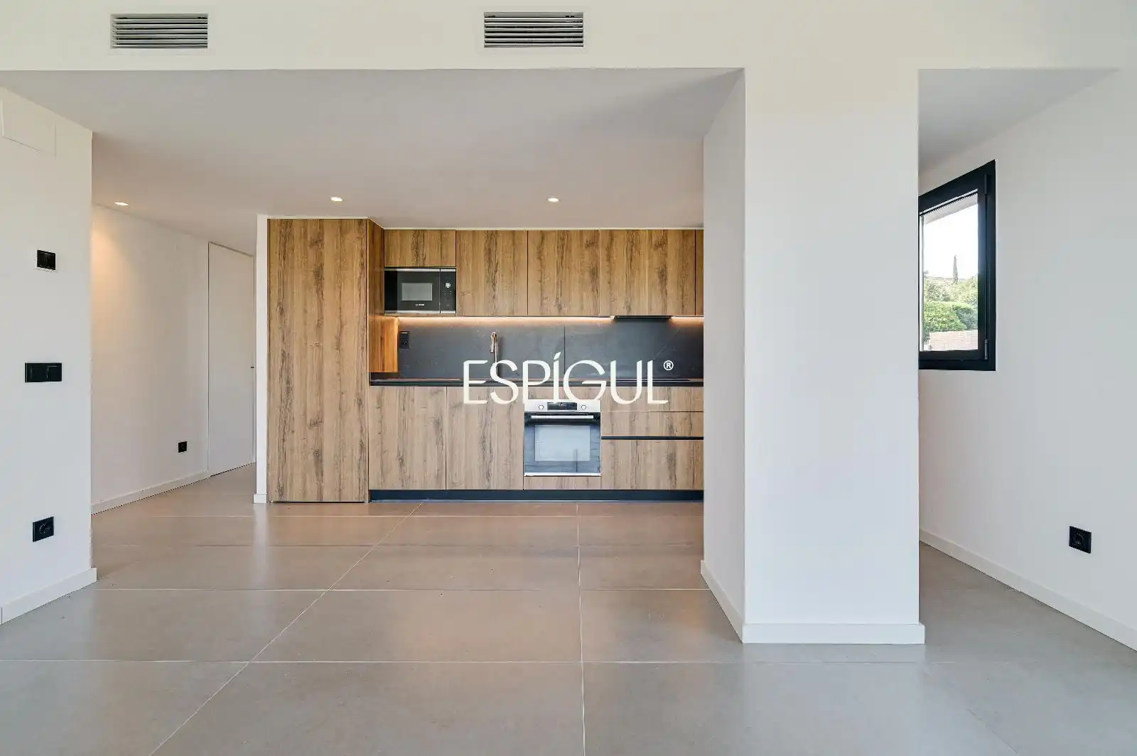 Kitchen of Flat for rent in Cerdanyola del Vallès  with Air Conditioner, Heating and Terrace