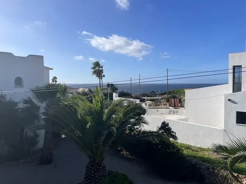 Vista exterior de Casa o xalet en venda en Llucmajor amb Aire condicionat, Jardí privat i Terrassa