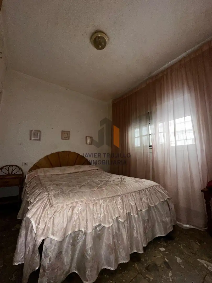 Bedroom of Buildings for sale in Vélez-Málaga