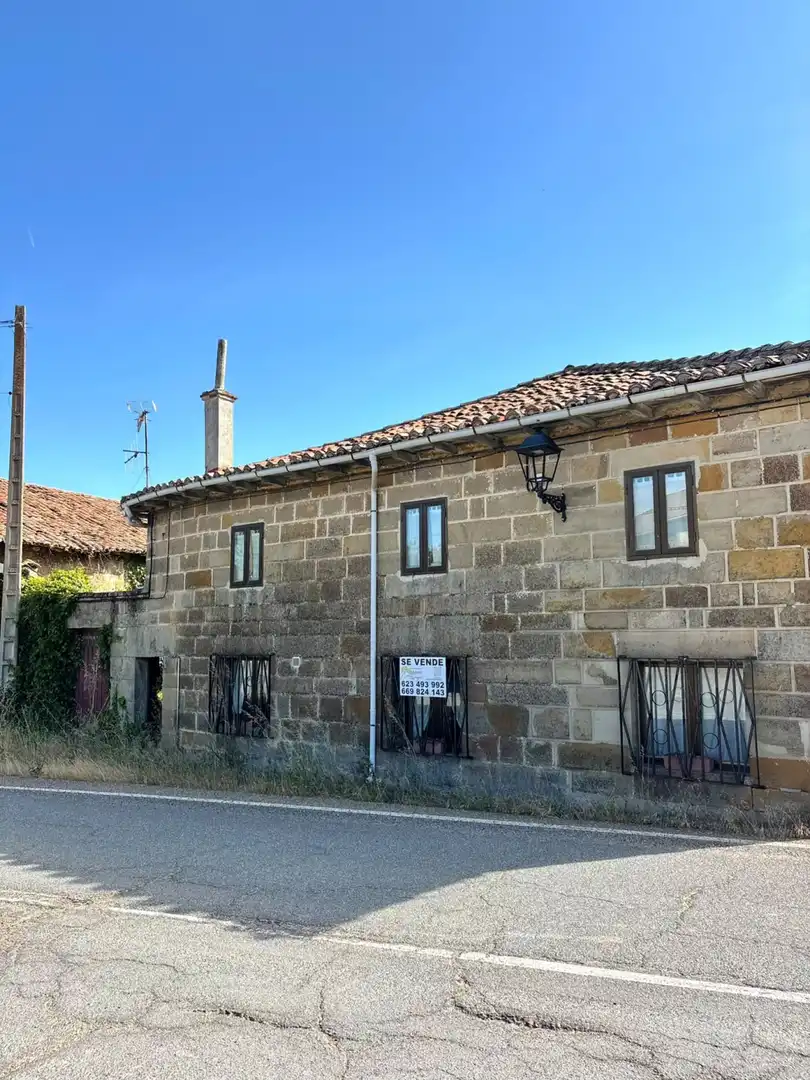 Exterior view of Houses for sale in Aguilar de Campoo  with Heating, Storage room and Furnished