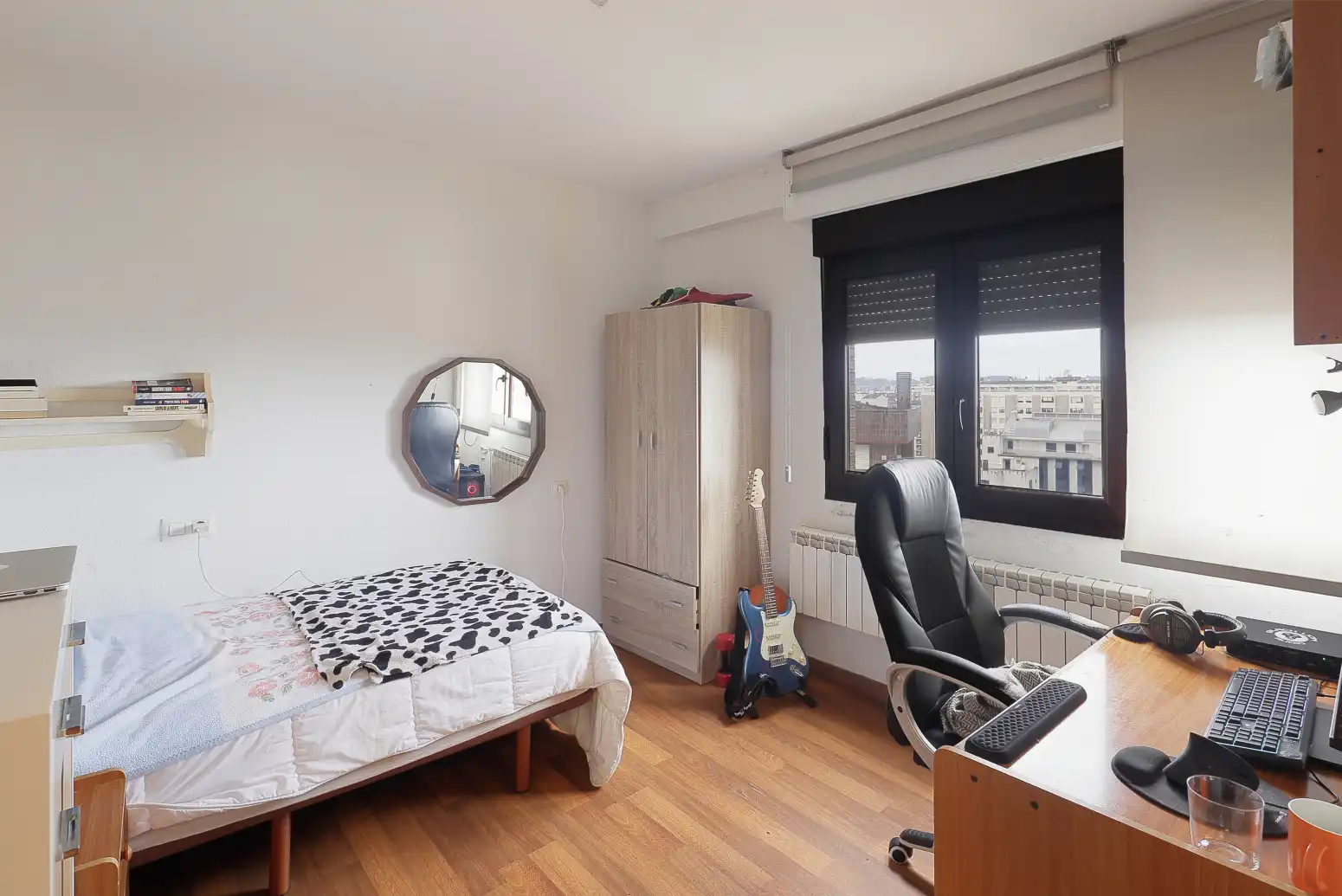 Dormitori de Àtic en venda en Gijón  amb Calefacció, Parquet i Terrassa
