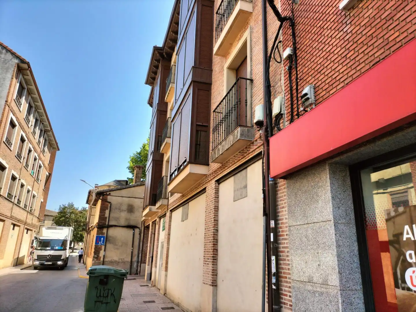 Gewerbefläche zum Verkauf in Calle del Conde Garay