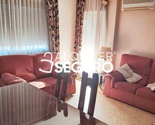 Living room of Flat to rent in Requena  with Air Conditioner