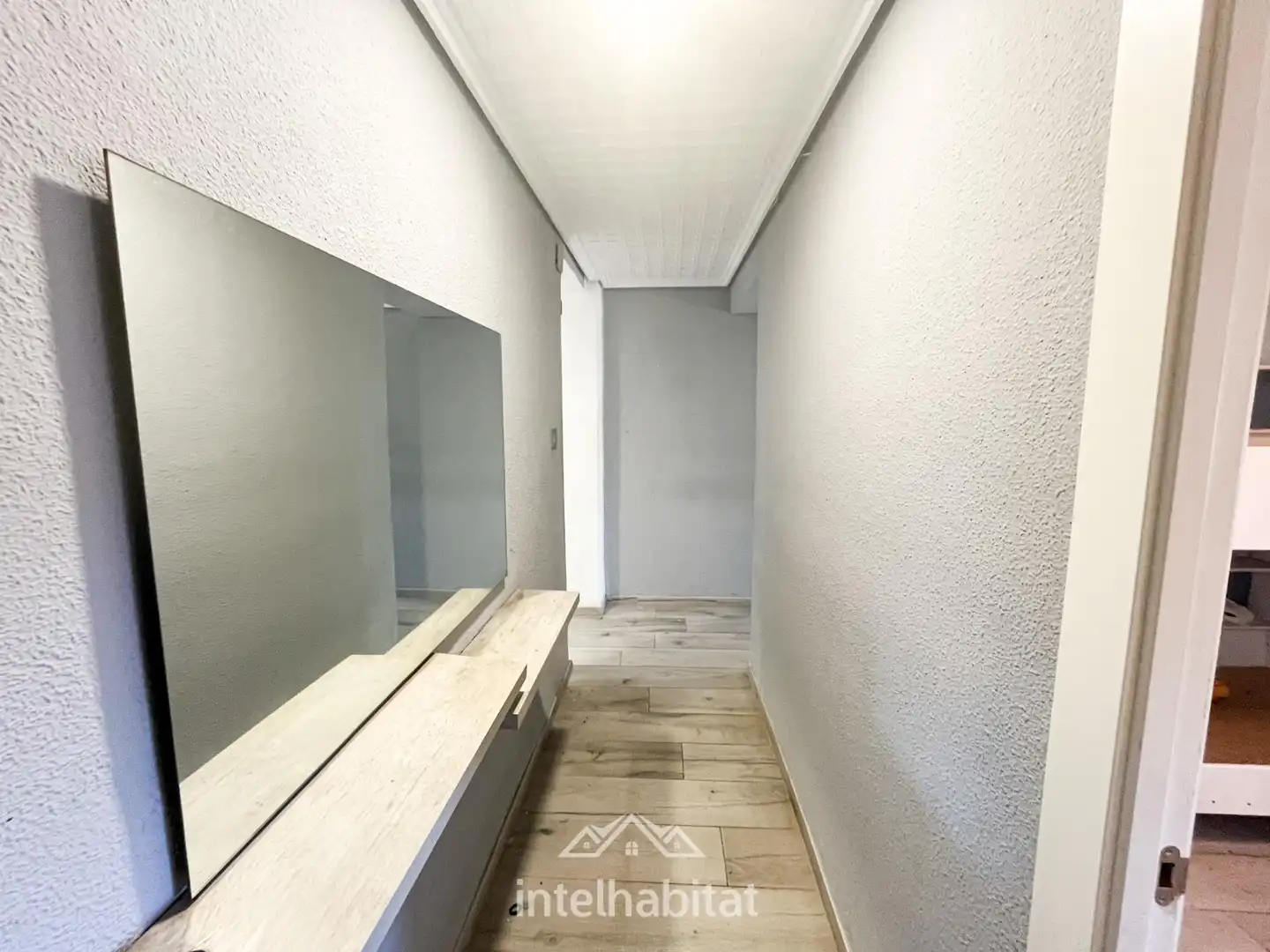 Piso en venta en Valencia con Aire acondicionado, Terraza y Amueblado