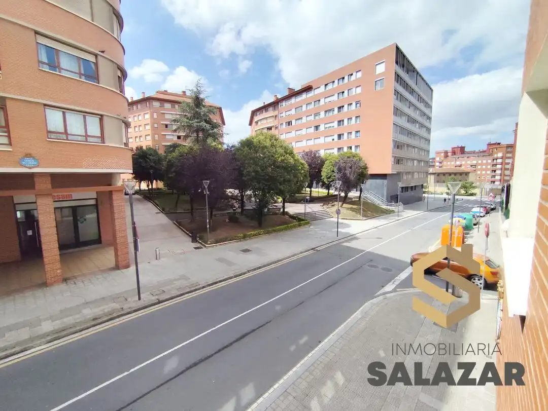Exterior view of Flat for sale in Bilbao   with Heating, Storage room and Balcony