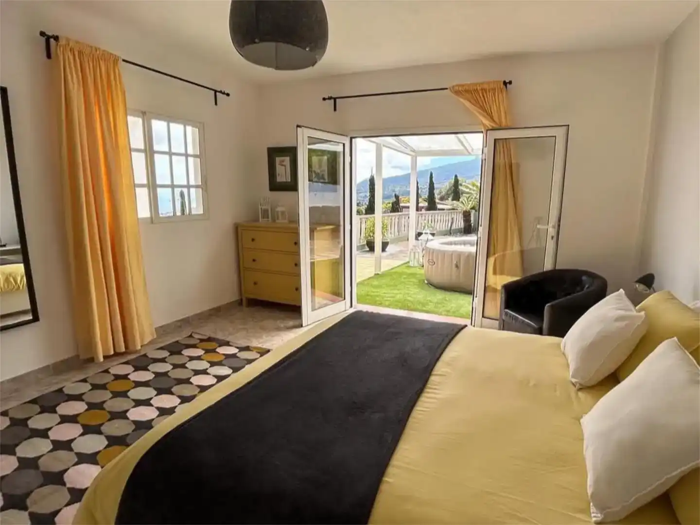 Habitación de Casa o chalet de alquiler en Breña Alta con Jardín privado, Amueblado y Balcón