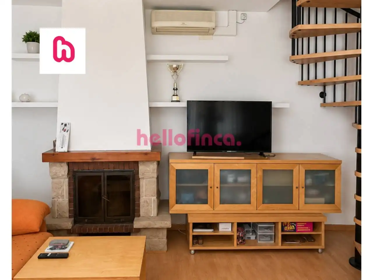 Sala de estar de Casa adosada en venta en Igualada con Aire acondicionado, Calefacción y Jardín privado