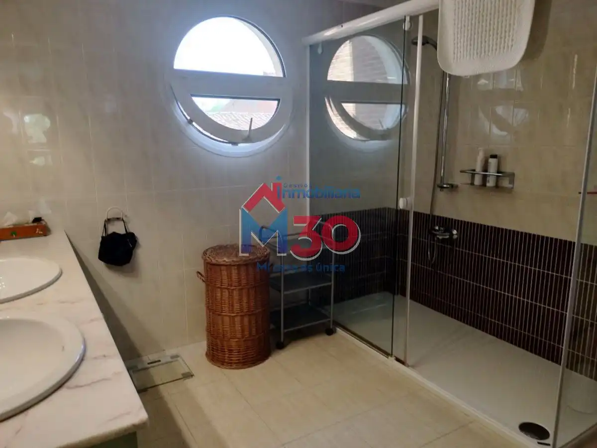 Baño de Casa o chalet en venta en Miranda de Ebro con Calefacción y Terraza