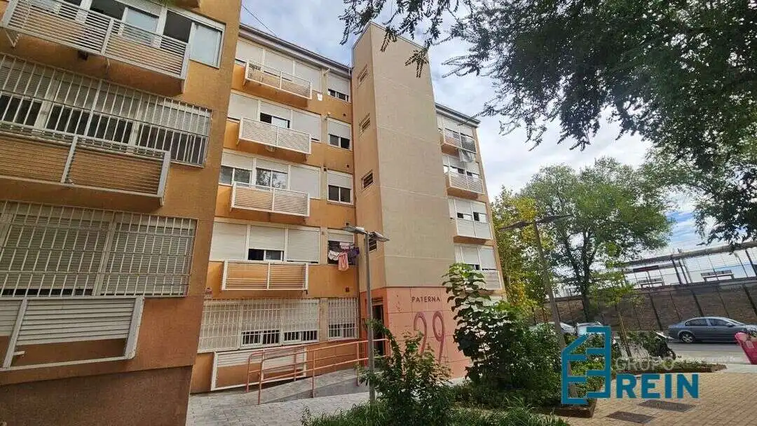 Pis amb ascensor en venda a Calle de Paterna, imagen 2