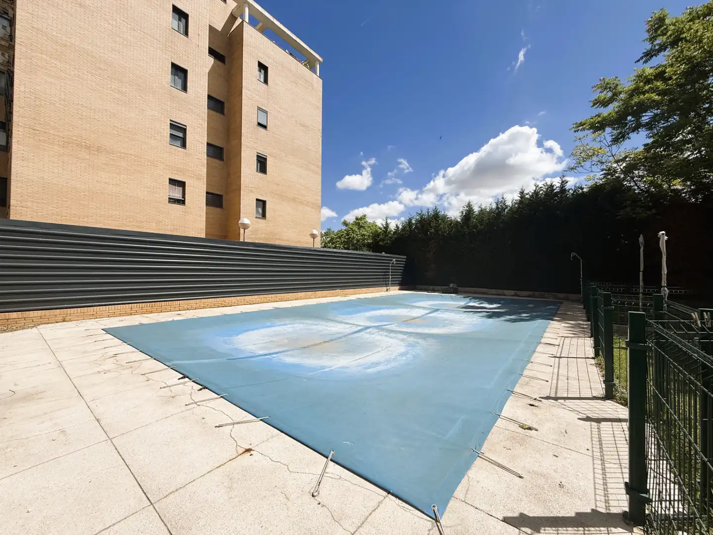 Piscina de Piso en venta en Valdemoro con Aire acondicionado, Calefacción y Trastero