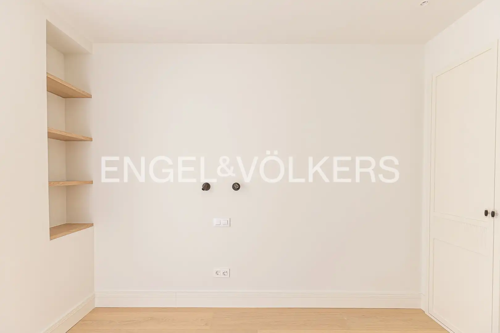Living room of Flat for rent in Madrid  with Air Conditioner, Heating and Terrace