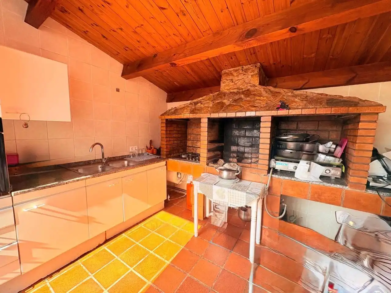 Kitchen of Houses for sale in Caldes de Malavella  with Air Conditioner, Heating and Private garden