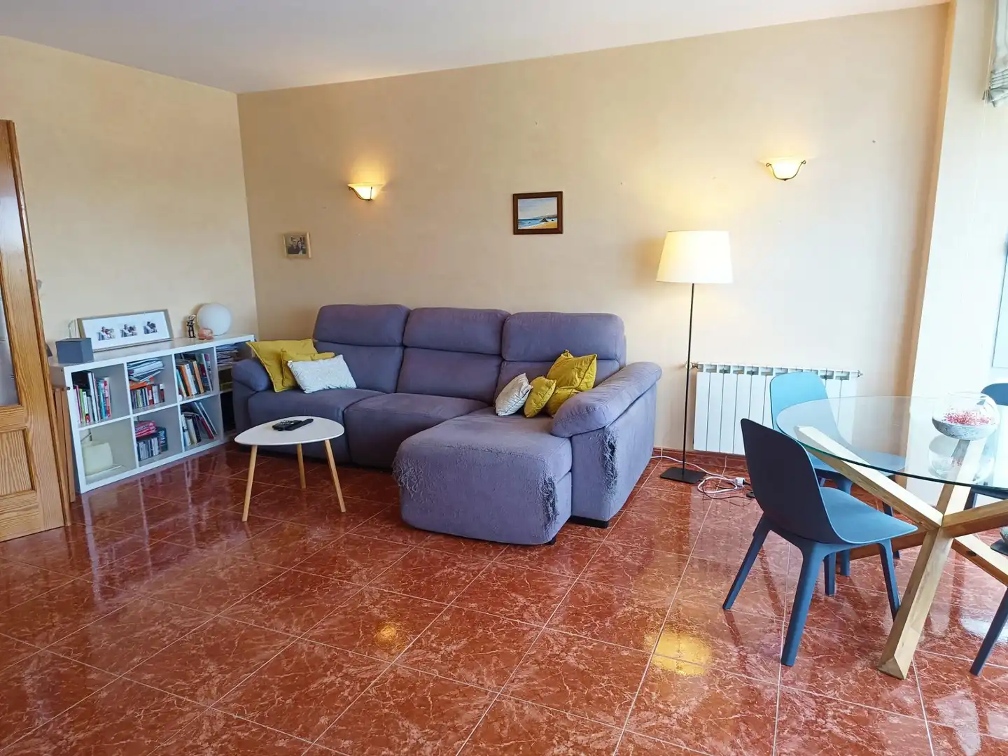 Sala d'estar de Casa adosada en venda en Maó ciutat
