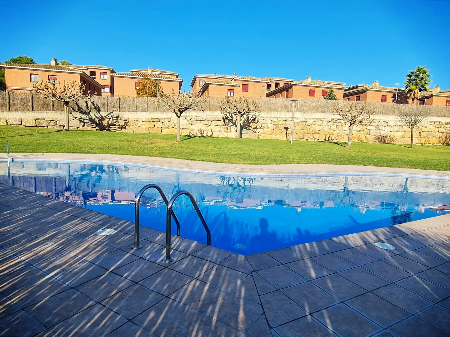 Piscina de Casa adosada en venta en Lliçà de Vall con Aire acondicionado, Calefacción y Jardín privado