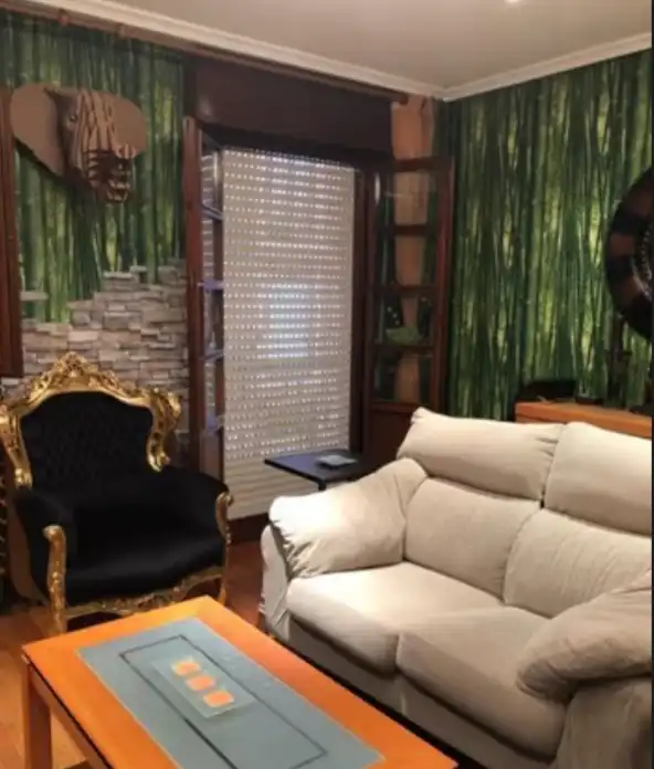 Sala d'estar de Pis en venda en Torrelavega  amb Calefacció, Parquet i Terrassa