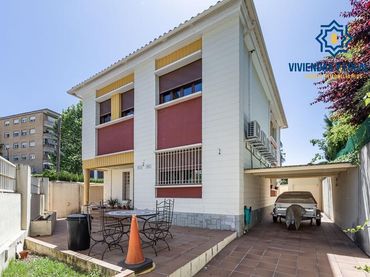 Villa mit Garten zum Verkauf in BAJO DE HUETOR