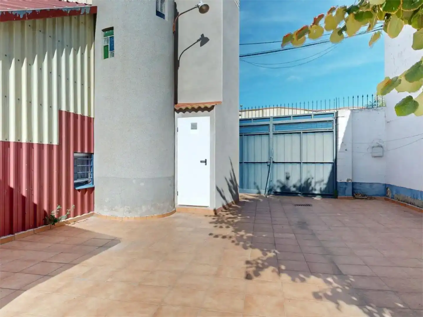 Vista exterior de Casa adosada en venda en Cadrete