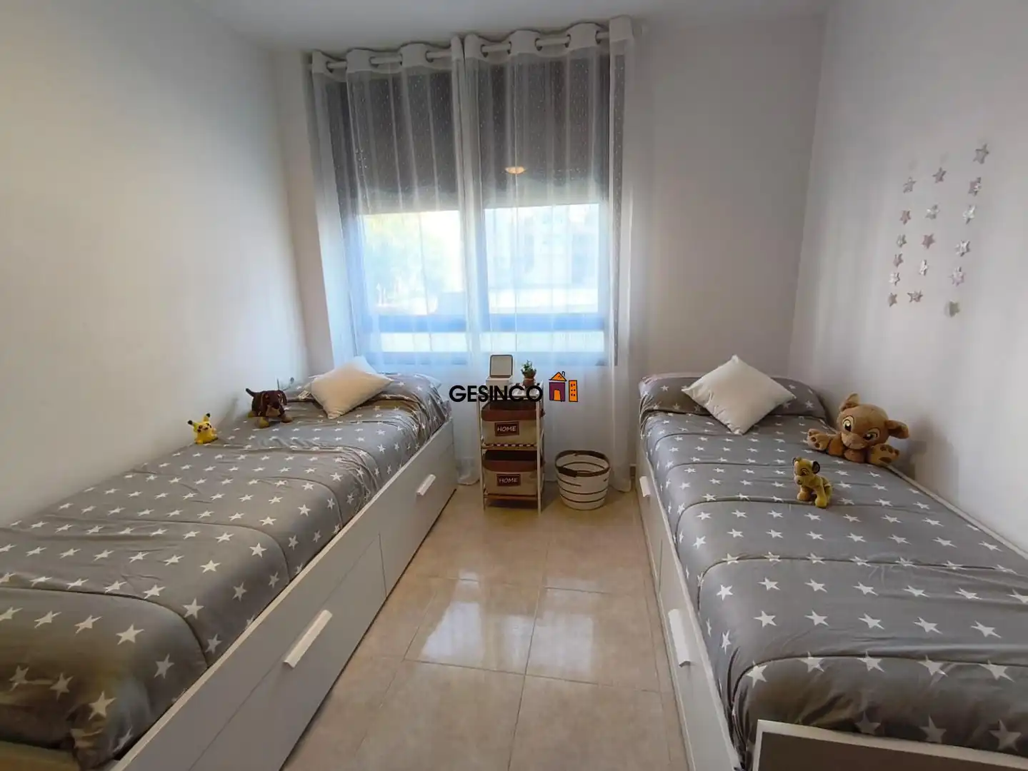 Habitación de Apartamento de alquiler en Bellreguard con Aire acondicionado, Calefacción y Jardín privado
