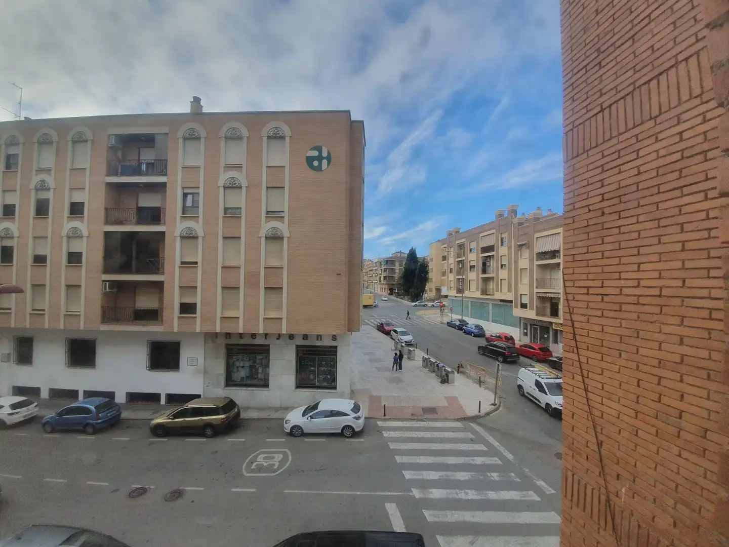 Vista exterior de Pis en venda en Guadix amb Calefacció