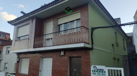 Casa a reformar en el centro de Cangas