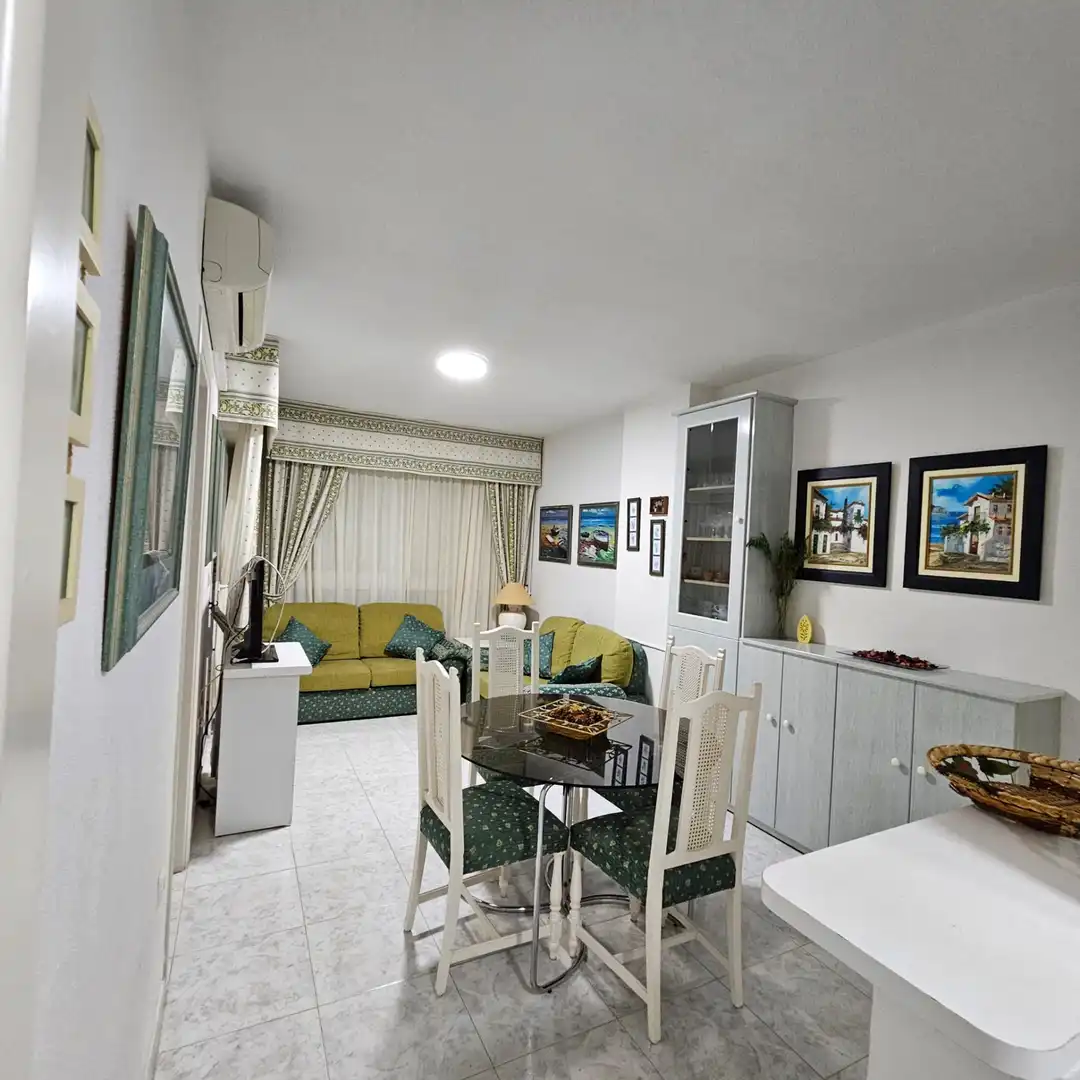 Wohnzimmer von Wohnungen zur Miete in La Manga del Mar Menor mit Klimaanlage, Terrasse und Möbliert