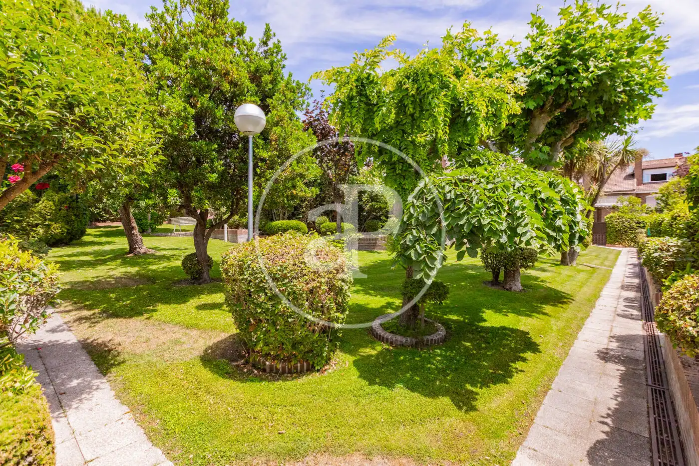 Vista exterior de Casa adosada de alquiler en Las Rozas de Madrid con Aire acondicionado, Calefacción y Jardín privado