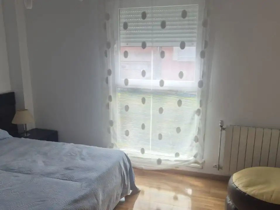 Dormitori de Casa o xalet en venda en Quintanilla Vivar amb Aire condicionat, Calefacció i Jardí privat
