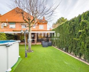 Jardí de Casa o xalet en venda en Rivas-Vaciamadrid amb Aire condicionat i Piscina