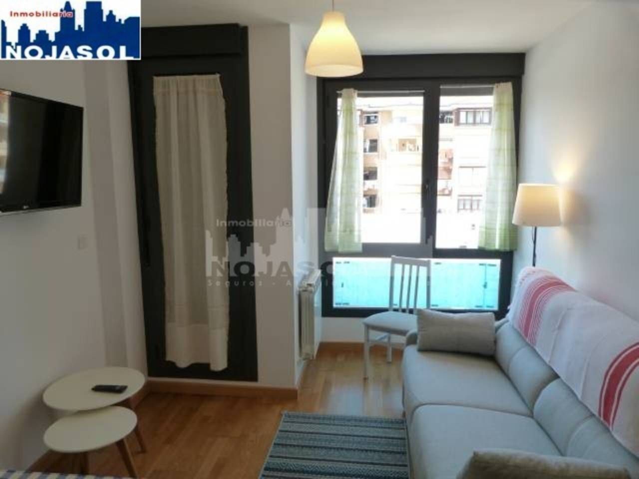 Dormitori de Apartament de lloguer en Santoña amb Calefacció i Moblat