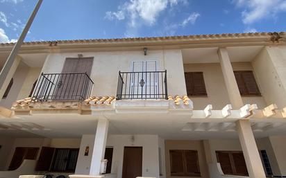 Vista exterior de Casa adosada en venda en Los Alcázares amb Terrassa