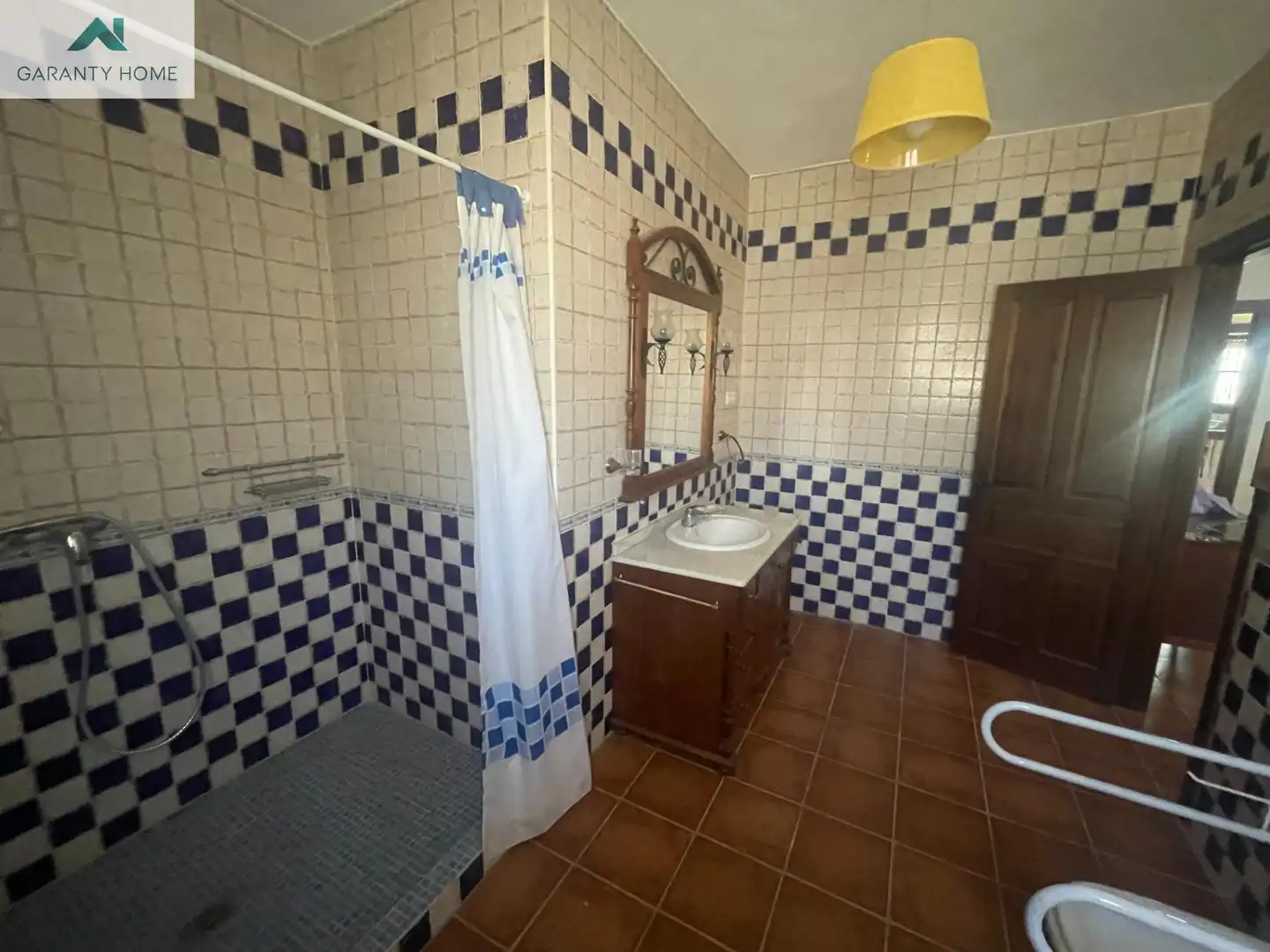 Bany de Finca rústica en venda en Colmenar amb Aire condicionat, Jardí privat i Terrassa