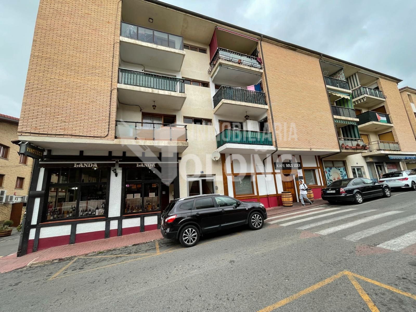 Vista exterior de Pis en venda en Labastida / Bastida amb Calefacció i Terrassa