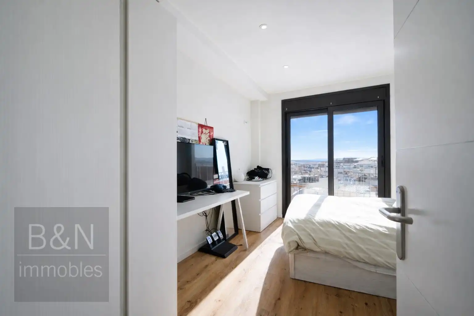 Habitación de Dúplex en venta en Terrassa con Aire acondicionado, Calefacción y Terraza