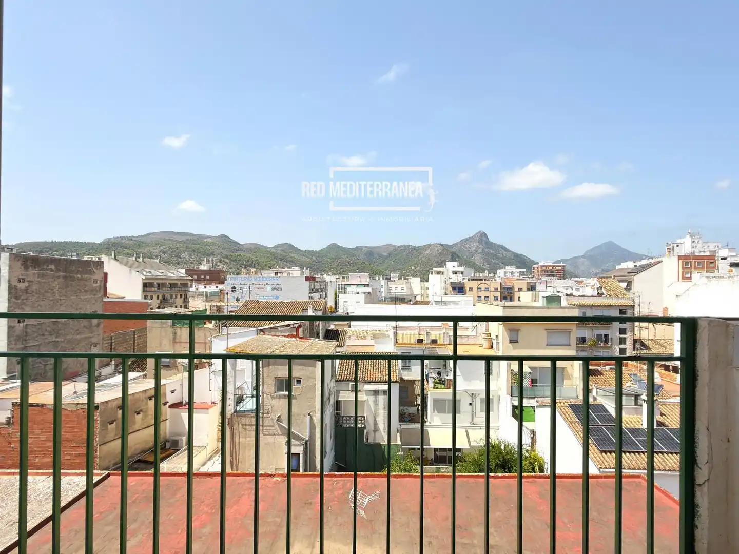 Vista exterior de Pis en venda en Gandia amb Terrassa i Balcó