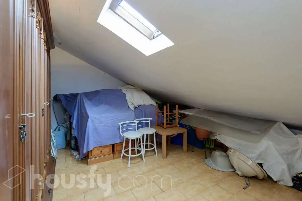Flat for sale in Calle Mieres, Sama