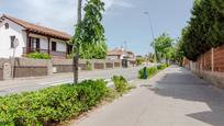 Vista exterior de Casa o xalet en venda en Sant Cugat del Vallès amb Terrassa, Piscina i Balcó