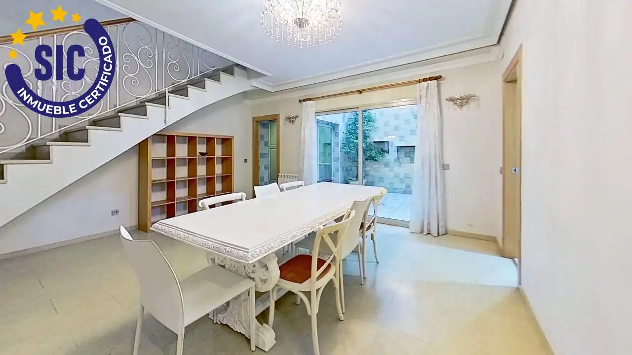 Esszimmer von Haus oder Chalet zur Miete in Chiva mit Heizung und Terrasse