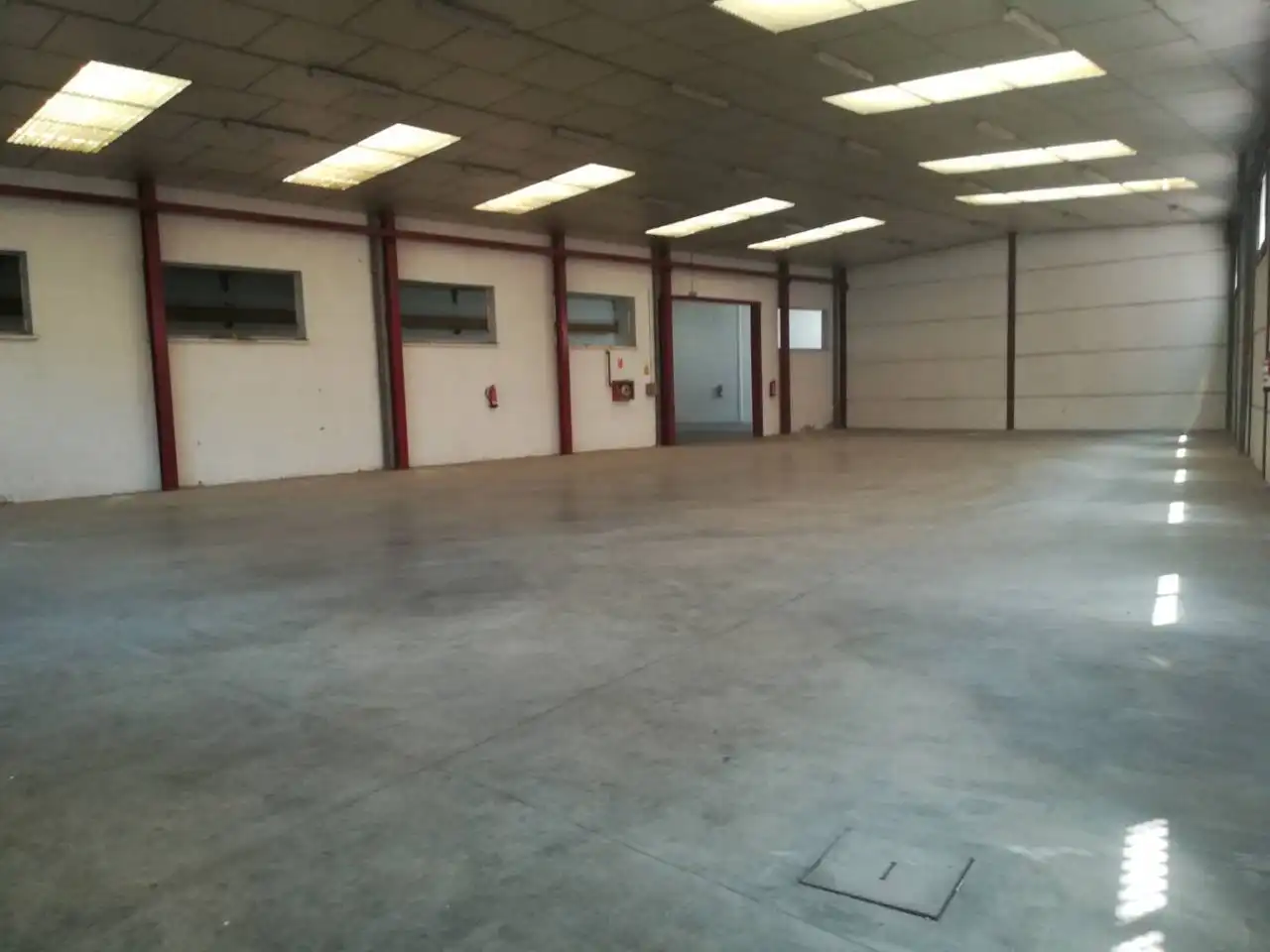 Nau industrial en venda a Humanes de Madrid