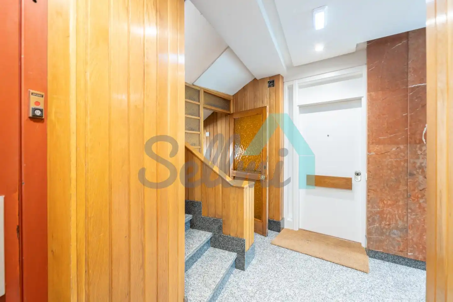 Piso en venta en Oviedo  con Calefacción, Parquet y Terraza