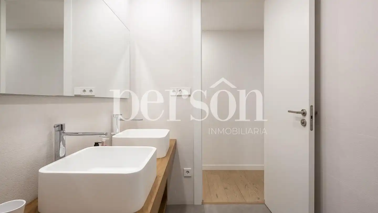 Habitación de Piso de alquiler en Valencia con Aire acondicionado, Terraza y Amueblado
